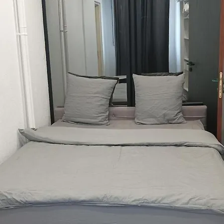 Cigogne Apartman *